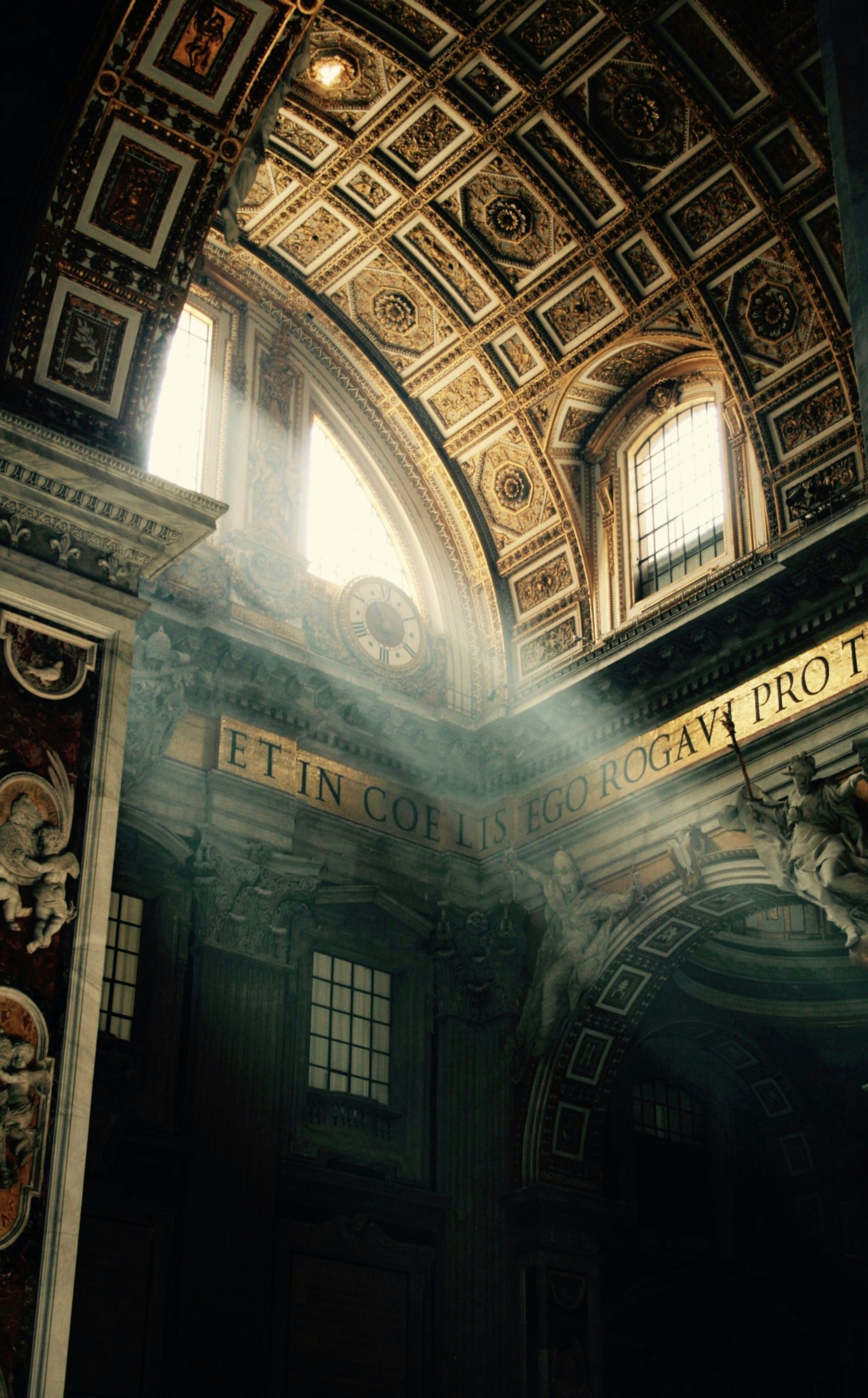 The Walls Around the Vatican Have a Long Memory